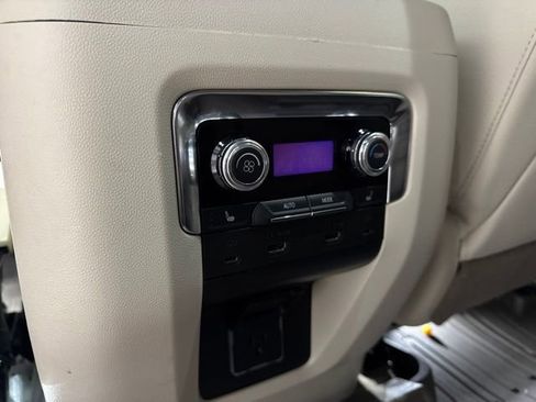 Used 2025 GMC Yukon XL Denali w/ Denali Reserve Package AWD/4WD image 17