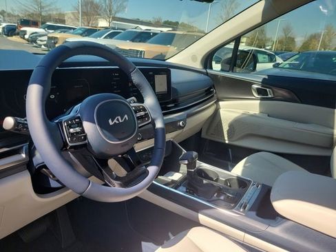 New 2026 Kia Carnival SX Prestige FWD image 12