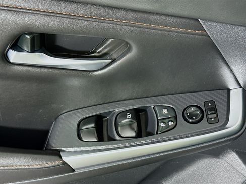 Used 2023 Nissan Sentra SR w/ Midnight Edition Package FWD image 24