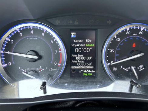 Used 2018 Toyota Highlander Limited image 14