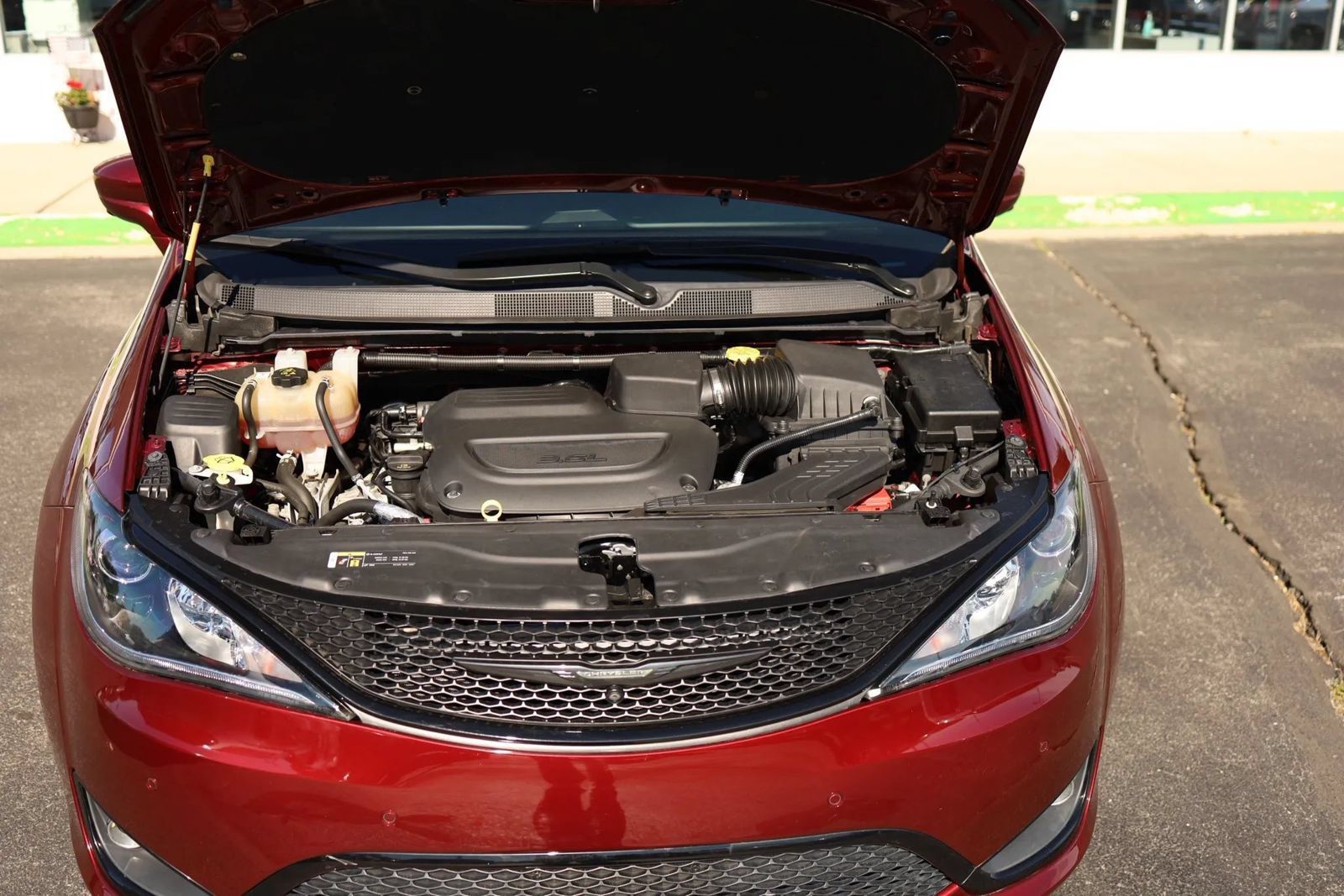 Used 2019 Chrysler Pacifica Touring-L w/ Advanced Safetytec Group FWD image 51