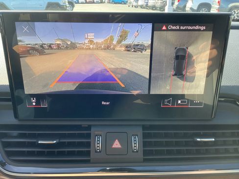 Used 2022 Audi Q5 e Premium Plus w/ Premium Plus Package image 25