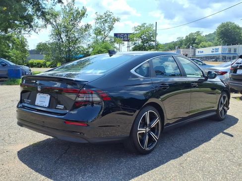 Used 2024 Honda Accord Sport image 6