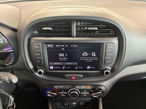 Used 2025 Kia Soul LX w/ LX Technology Package image 20