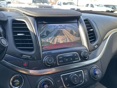 Used 2018 Chevrolet Impala LT image 22