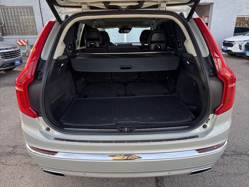 Used 2021 Volvo XC90 T6 Inscription w/ Protection Package Premier image 13