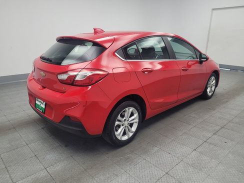 Used 2019 Chevrolet Cruze LT w/ Convenience Package FWD image 9