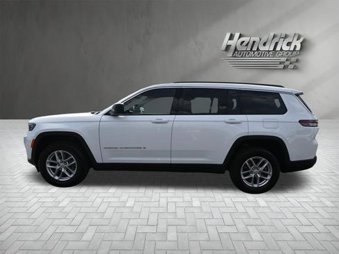 Used 2025 Jeep Grand Cherokee L Laredo w/ Luxury Tech Group I RWD image 7
