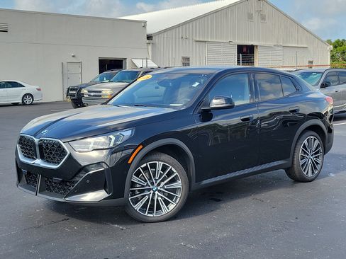 New 2026 BMW X2 xDrive28i w/ Convenience Package AWD/4WD image 1
