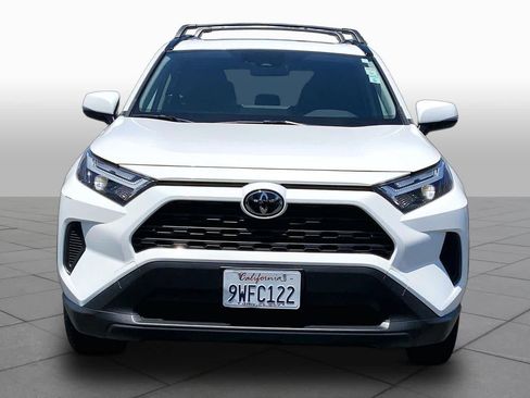 Used 2025 Toyota RAV4 XLE w/ Convenience Package FWD image 3