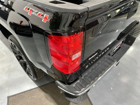 Used 2017 Chevrolet Silverado 1500 LT w/ LT Fleet Plus Package AWD/4WD image 27