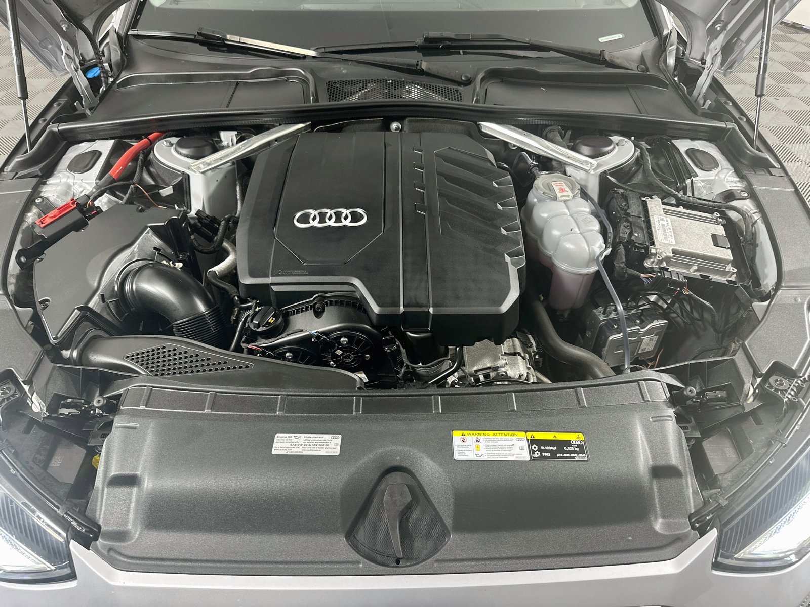 Used 2021 Audi A4 2.0T Premium w/ Convenience Package AWD/4WD image 30