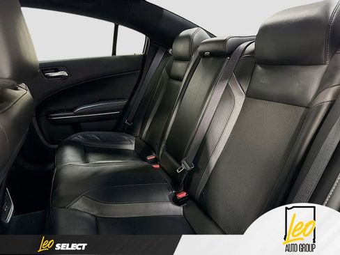 Used 2022 Dodge Charger SXT w/ Leather Interior Group RWD image 24