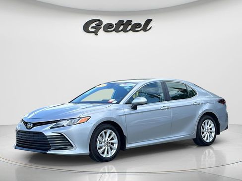 Used 2024 Toyota Camry LE FWD image 1