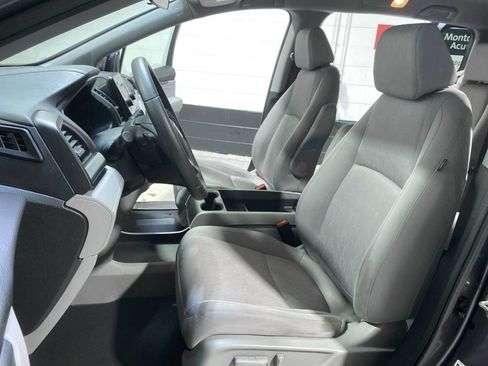 Used 2018 Honda Odyssey LX image 11