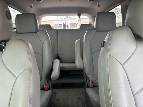 Used 2016 Chevrolet Traverse LT AWD/4WD image 7