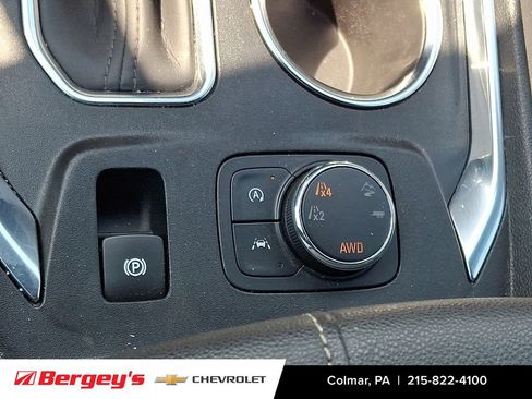 Certified 2023 Chevrolet Traverse LT w/ LT Premium Package AWD/4WD image 30