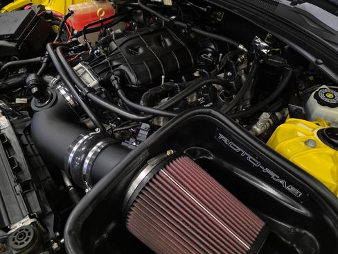 Used 2017 Chevrolet Camaro SS RWD image 36