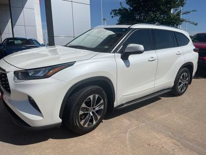 Used 2020 Toyota Highlander XLE