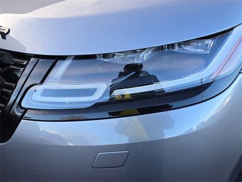 Used 2021 Land Rover Range Rover Velar R-Dynamic S image 33
