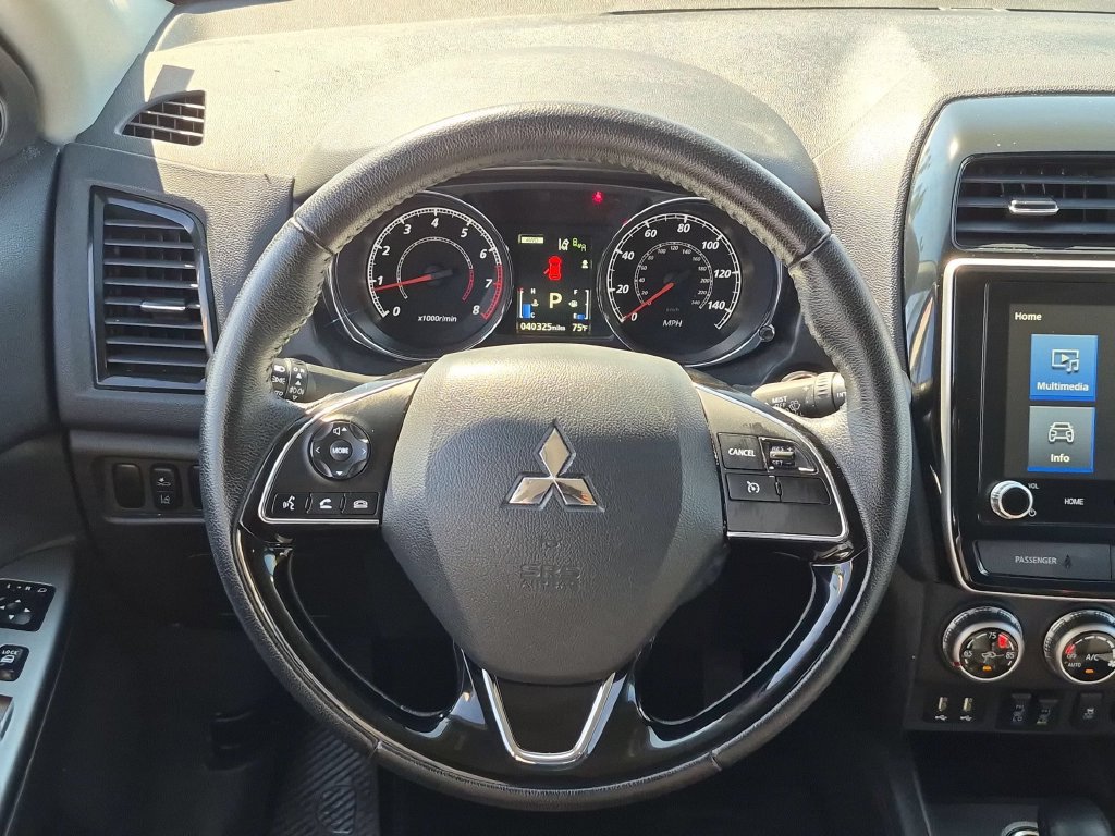 Used 2025 Mitsubishi Outlander Sport SE AWD/4WD image 23