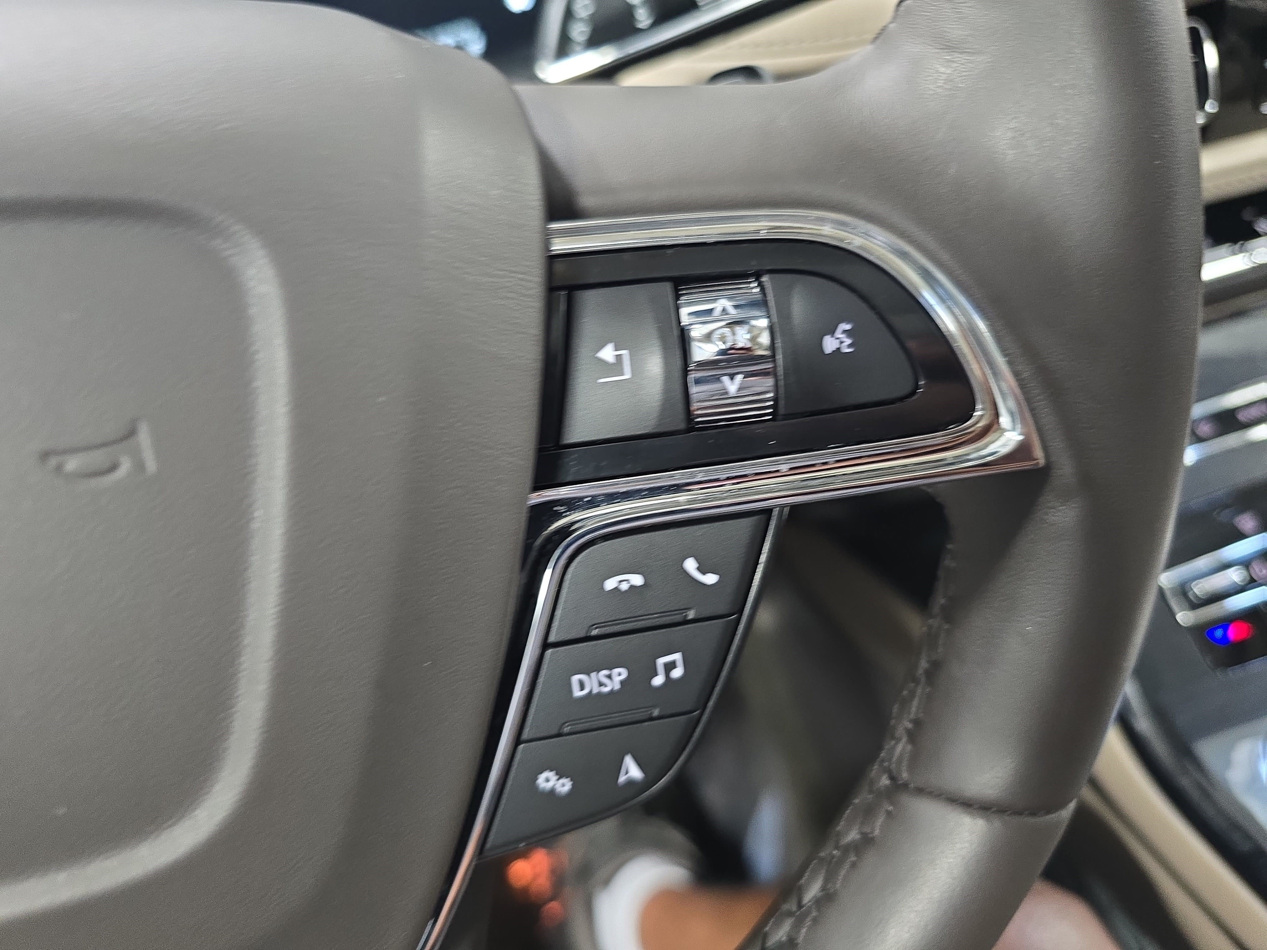 Certified 2023 Lincoln Nautilus Reserve AWD/4WD image 17