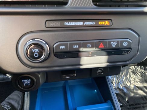 New 2025 Ford Maverick XLT w/ 4K Tow Package image 18