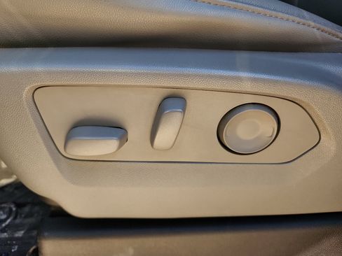 Used 2024 Chevrolet Silverado 1500 LT Trail Boss w/ Convenience Package II image 13