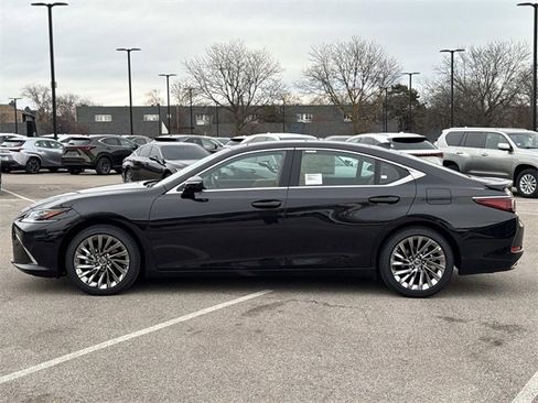 New 2025 Lexus ES 350 Ultra Luxury image 8