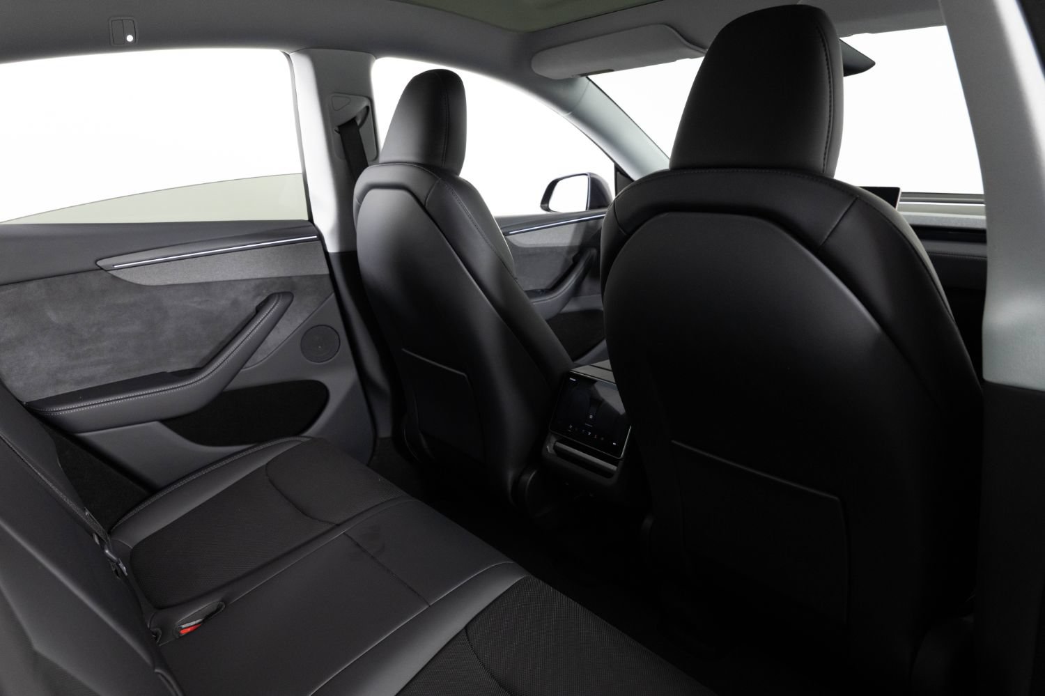 Used 2026 Tesla Model Y Long Range RWD image 21