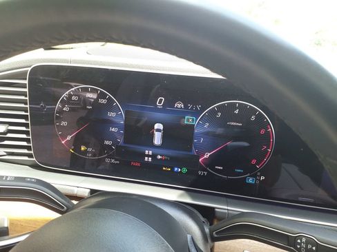 Certified 2024 Mercedes-Benz GLS 450 4MATIC image 29
