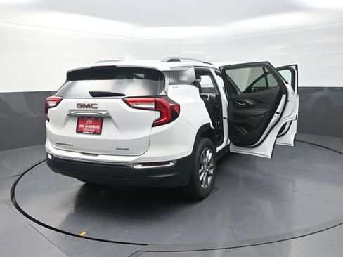 Used 2024 GMC Terrain SLT AWD/4WD image 44