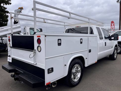 Used 2015 Ford F250 XLT image 3