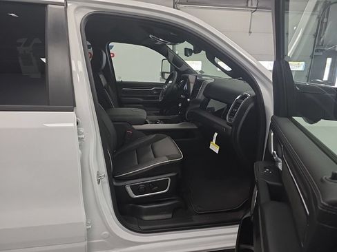 New 2026 RAM 1500 Laramie w/ Night Edition AWD/4WD image 22