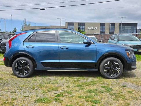 New 2026 Kia Niro Wind w/ Wind Preserve Package FWD image 6