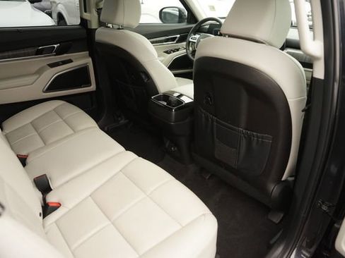 Used 2025 Kia Telluride EX FWD image 15