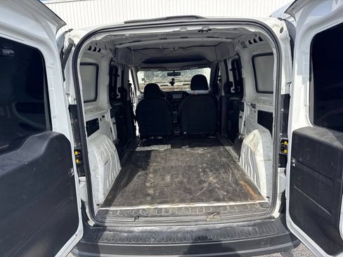 Used 2016 RAM ProMaster City Tradesman FWD image 4