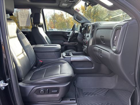 Used 2020 Chevrolet Silverado 1500 LTZ w/ LTZ Premium Package image 28