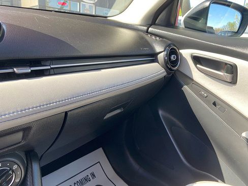 Used 2020 Toyota Yaris LE FWD image 15