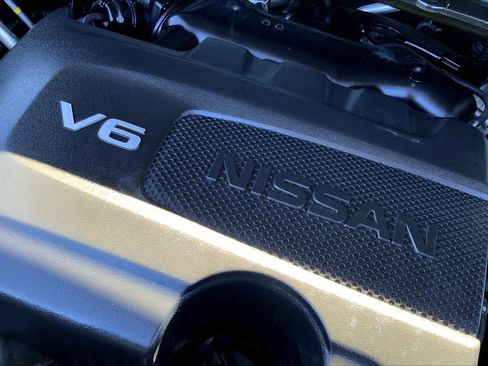 Used 2022 Nissan Pathfinder Platinum w/ Cargo Package image 33