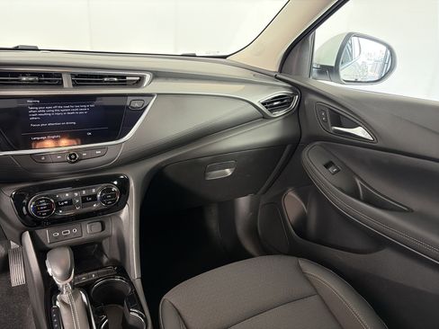 Certified 2022 Buick Encore GX Select w/ Sport Touring Package image 10