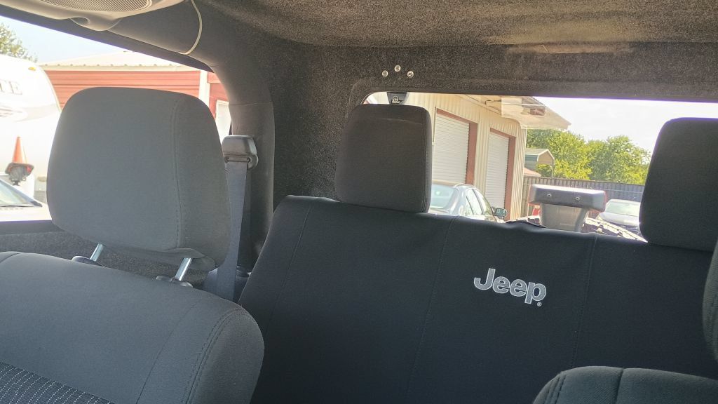 Used 2012 Jeep Wrangler Sport AWD/4WD image 13