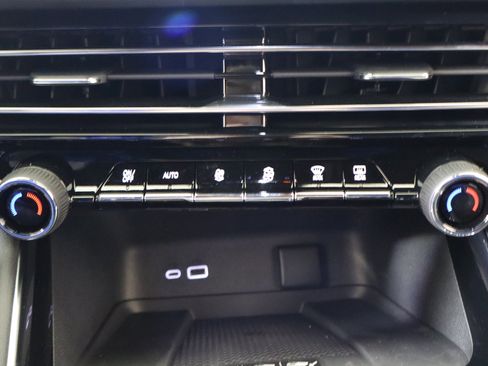 New 2026 Chevrolet Traverse LT w/ Sun and Wheel Package image 27