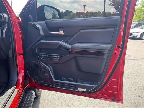 Used 2025 Toyota 4Runner Limited AWD/4WD image 24