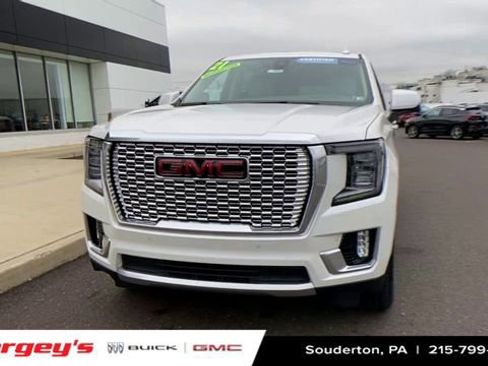 Used 2021 GMC Yukon Denali w/ LPO, Illumination Package image 3