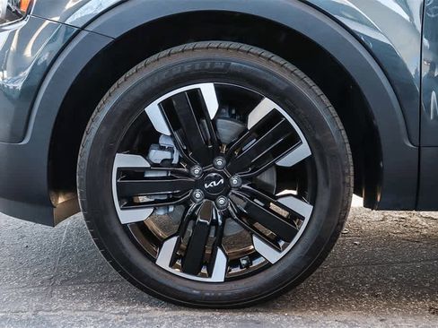 Used 2023 Kia Telluride SX Prestige image 11