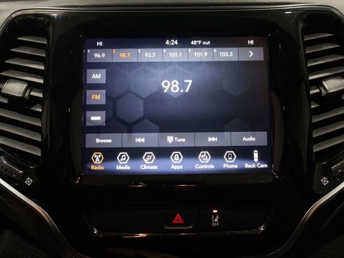 Certified 2022 Jeep Cherokee Limited image 32