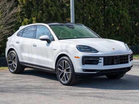 New 2026 Porsche Cayenne E-Hybrid Coupe image 9