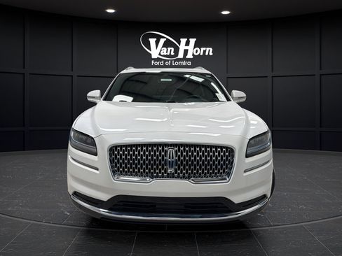Used 2023 Lincoln Nautilus Reserve w/ Equipment Group 201A AWD/4WD image 2