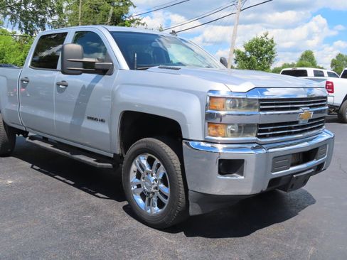 Used 2015 Chevrolet Silverado 2500 LT AWD/4WD image 25